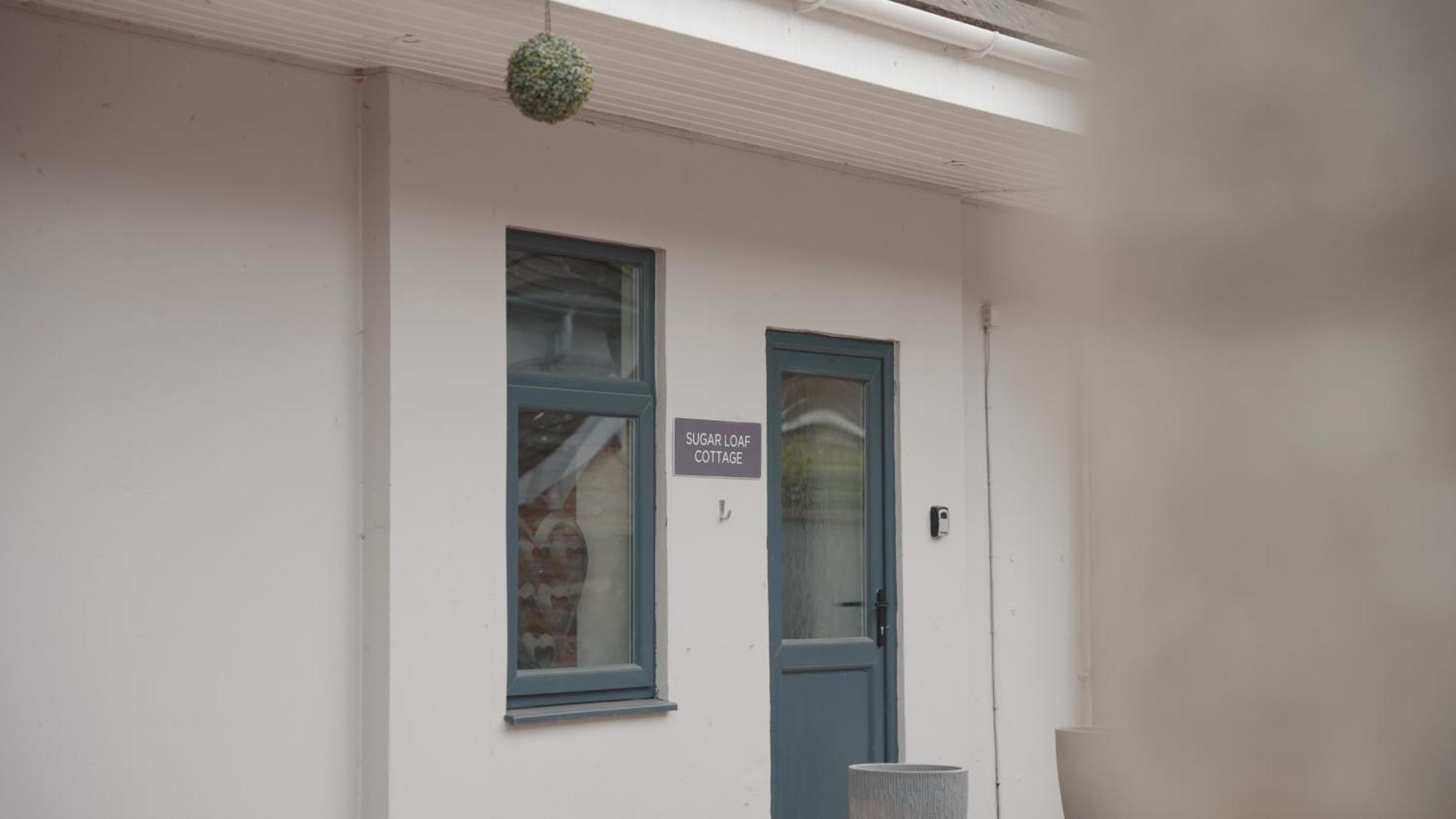 Pen-Y-Worlod Cottages Abergavenny Exterior photo